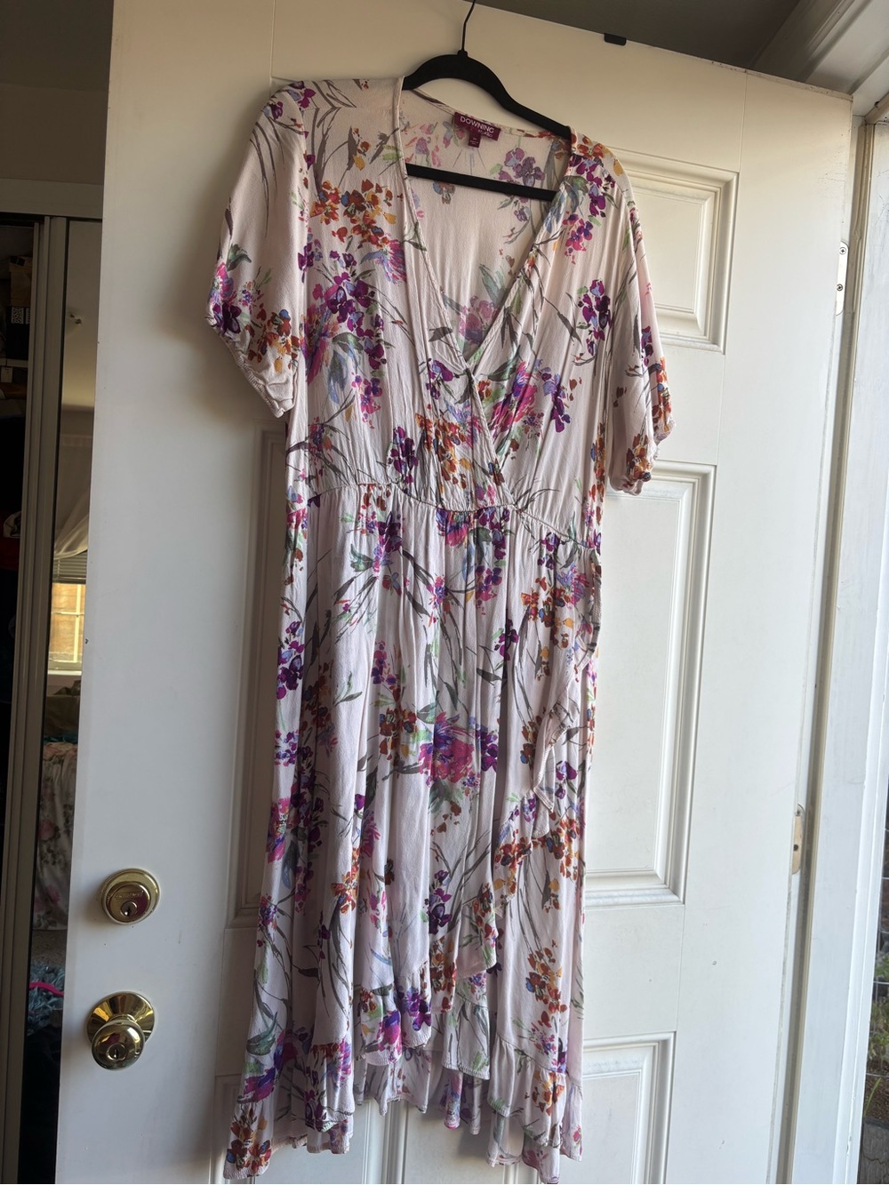 Floral V-Neck Midi Dress in Light Pink